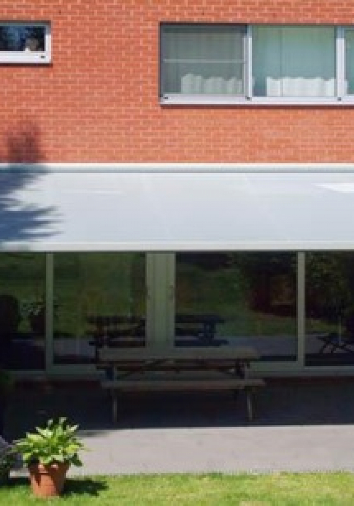DH CONFORT - Les Stores bannes caisson fermé et largeur max 12m